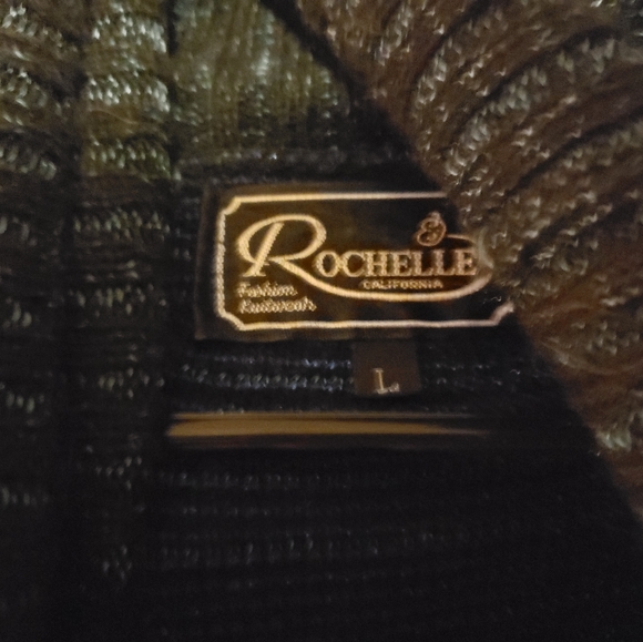 Striking Rochelle Metallic Blue Abstract Knit Sweater - Picture 11 of 13